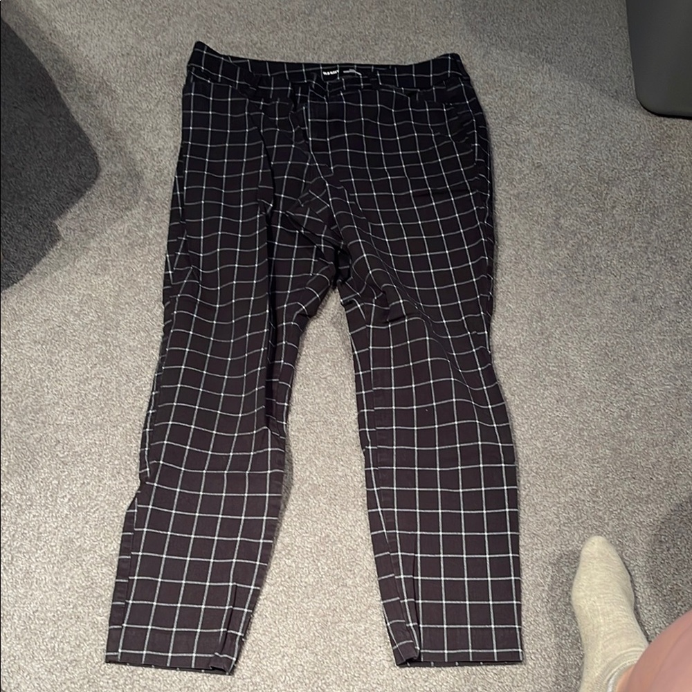 Old Navy Black and White Dress Pants with Grid Pattern